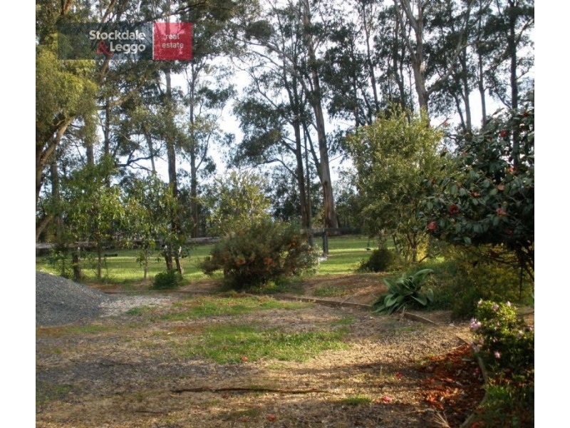 318 Old Coach Road, Moondarra VIC 3825
