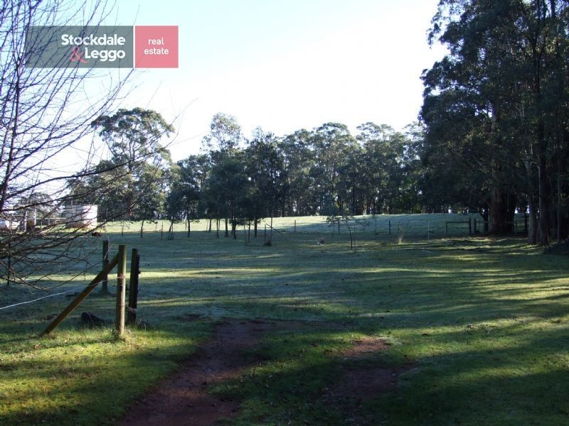 318 Old Coach Road, Moondarra VIC 3825