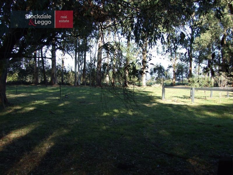 318 Old Coach Road, Moondarra VIC 3825
