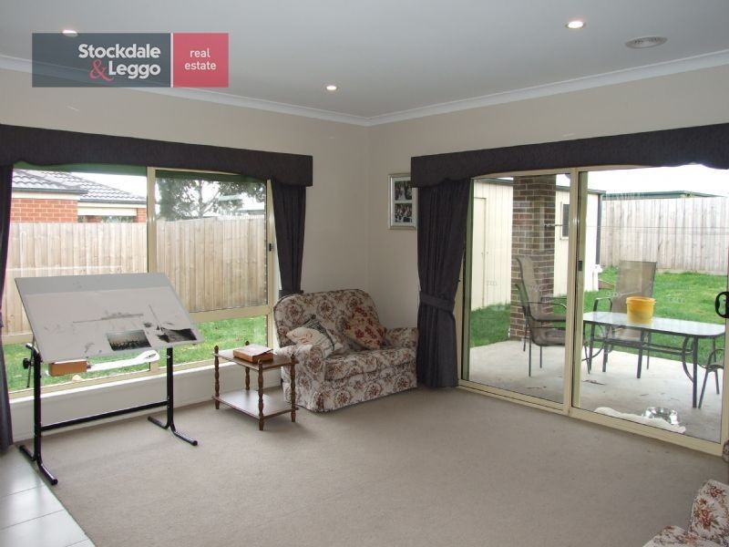 39 Sweetwater Place, Moe VIC 3825