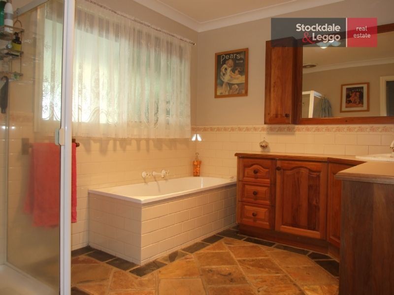 52 Melaleuca Drive, Trafalgar East VIC 3824