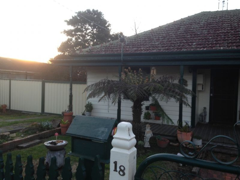 18 Gladstone Street, Moe VIC 3825