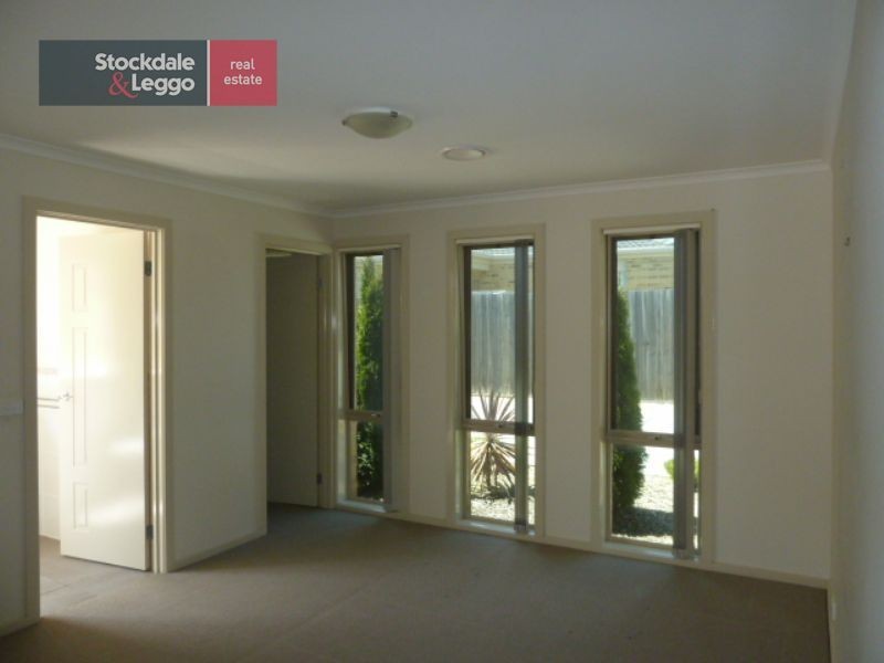 8/35-37 Monash Road, Newborough VIC 3825