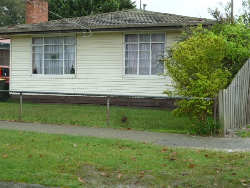 8 Edward Street, Moe VIC 3825