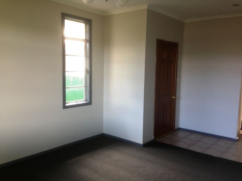 8 Edward Street, Moe VIC 3825