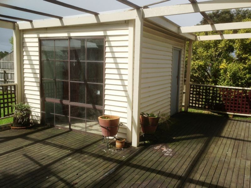 8 Edward Street, Moe VIC 3825