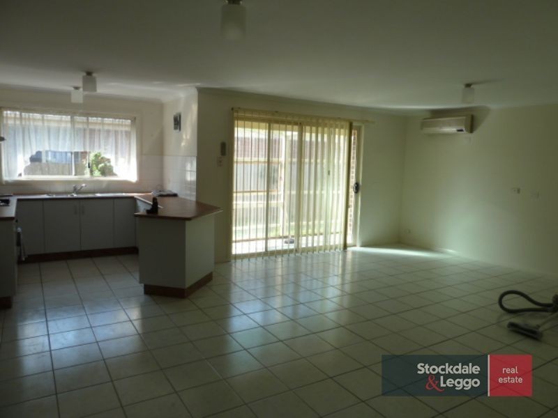 60 Dinwoodie Drive, Newborough VIC 3825