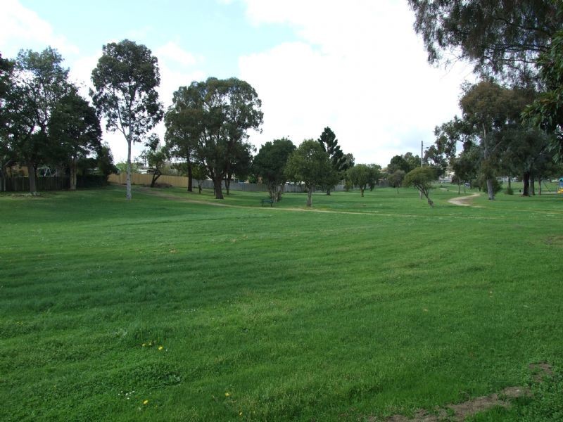 4/15 Burrage Street, Moe VIC 3825