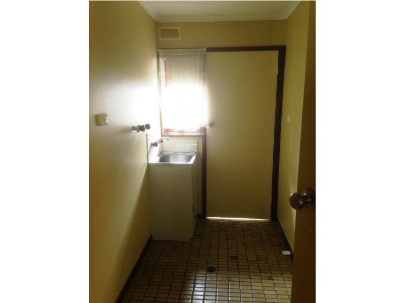 2/11 Hunter Street, Moe VIC 3825