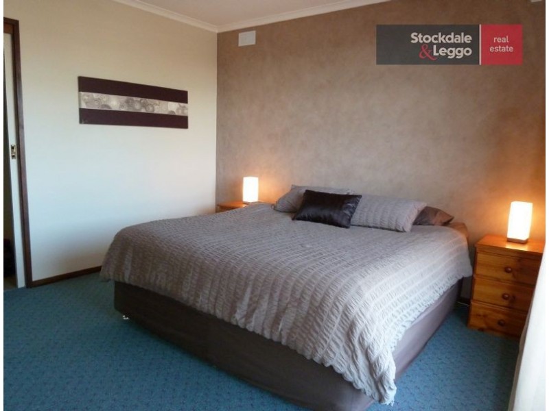 28 Smallburn Avenue, Newborough VIC 3825