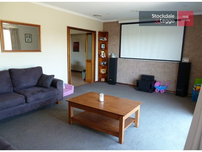 28 Smallburn Avenue, Newborough VIC 3825