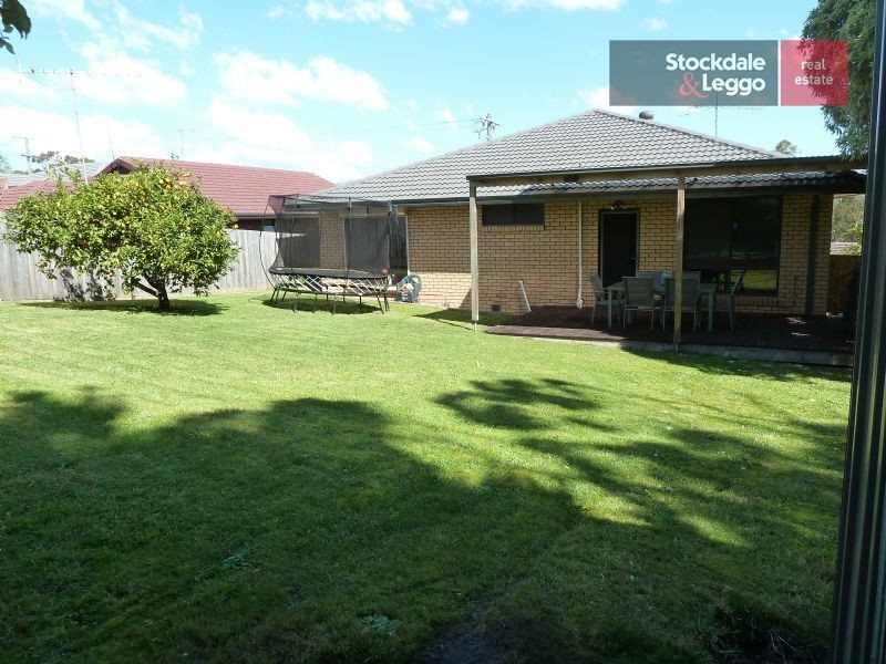 28 Smallburn Avenue, Newborough VIC 3825