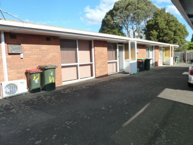 2/1 Paul Court, Moe VIC 3825