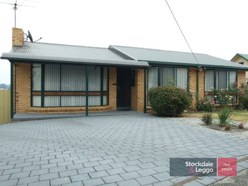 5 Chamberlain Road, Newborough VIC 3825