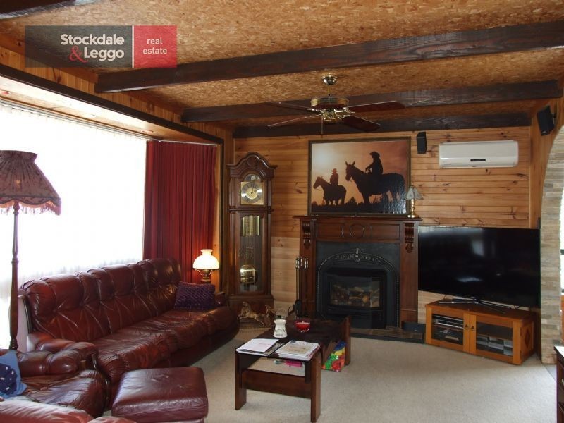 5 Chamberlain Road, Newborough VIC 3825