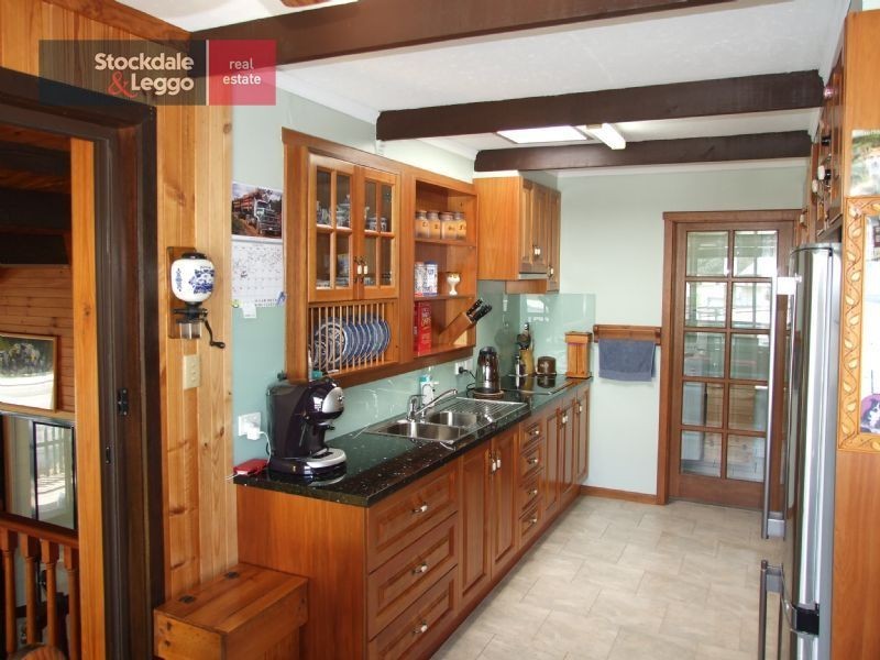 5 Chamberlain Road, Newborough VIC 3825