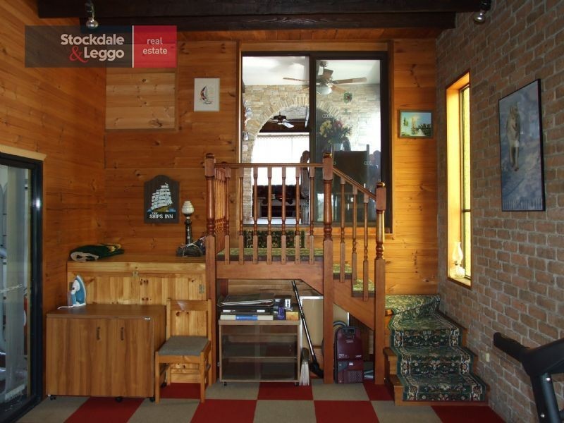 5 Chamberlain Road, Newborough VIC 3825