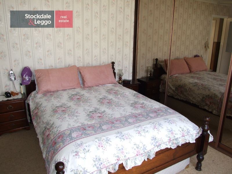 5 Chamberlain Road, Newborough VIC 3825