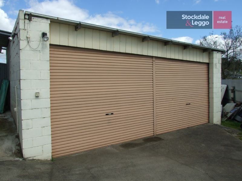 5 Chamberlain Road, Newborough VIC 3825