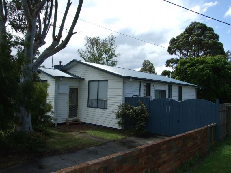 63 Boolarra Ave, Newborough VIC 3825