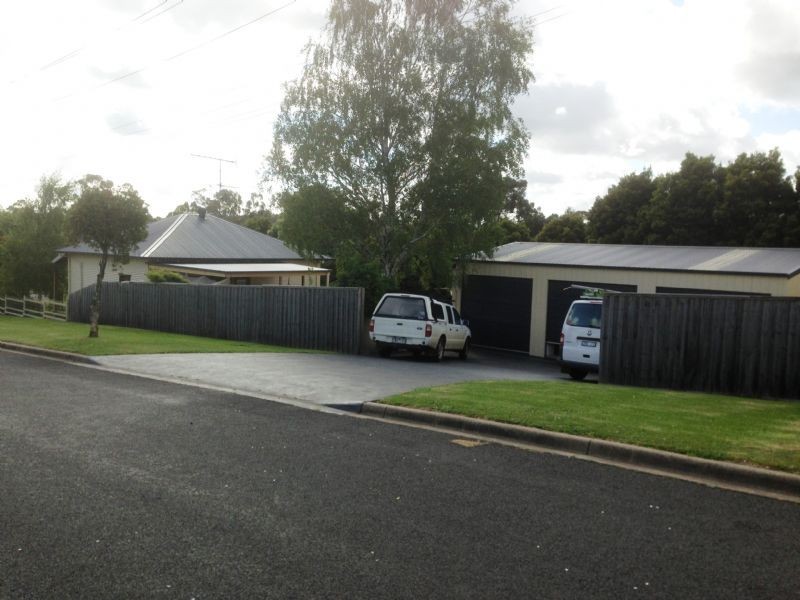 4 Railway Crescent, Moe VIC 3825