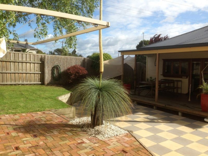 4 Railway Crescent, Moe VIC 3825