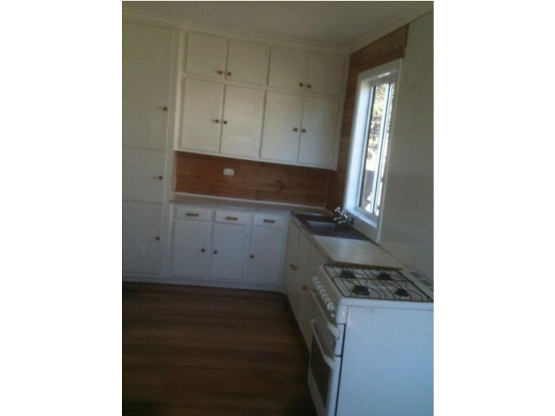 13 Henry Street, Moe VIC 3825