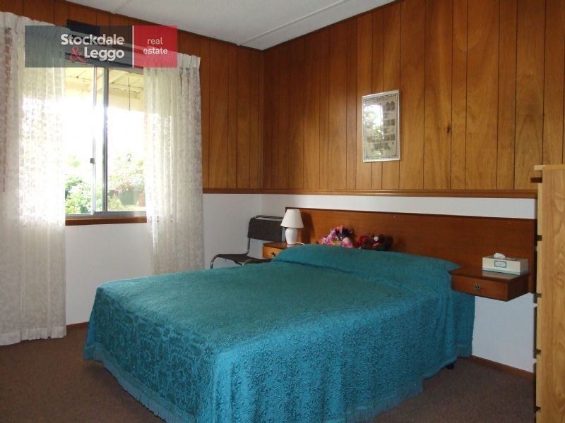 33 St Phillack Crescent, Rawson VIC 3825