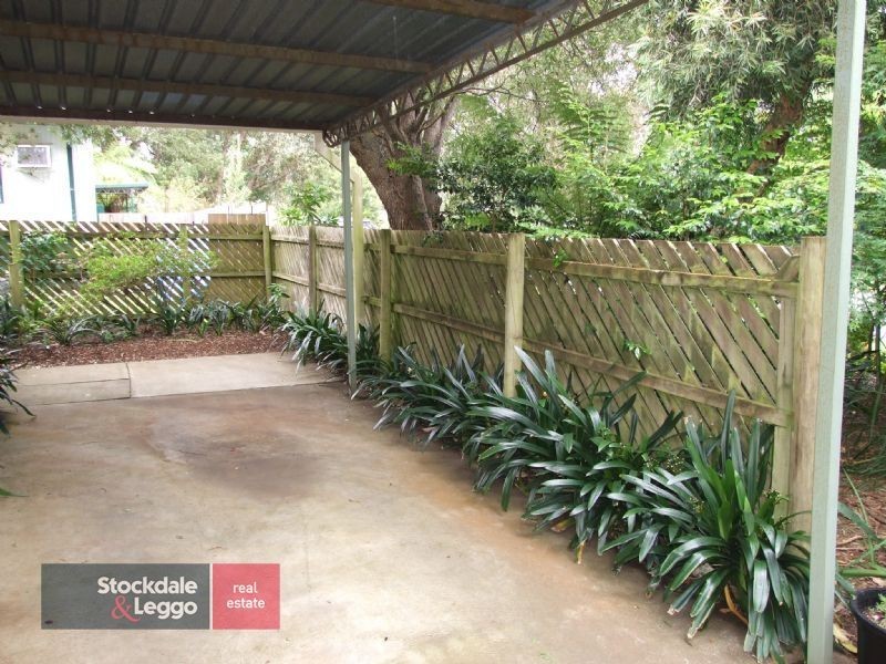 33 St Phillack Crescent, Rawson VIC 3825