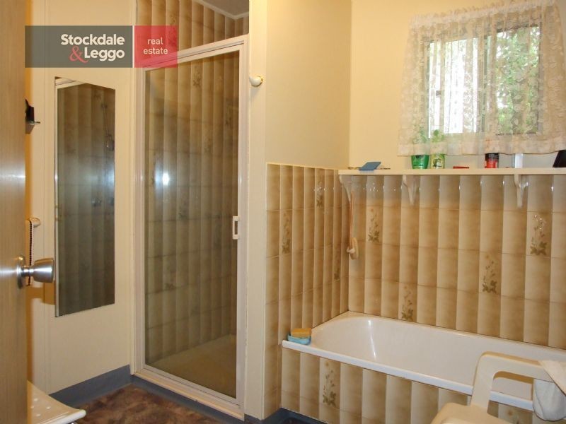33 St Phillack Crescent, Rawson VIC 3825