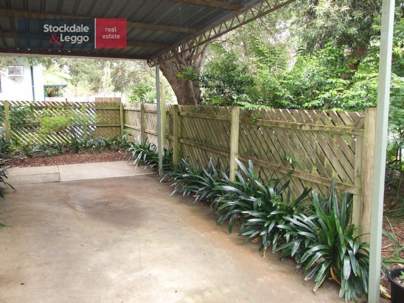 33 St Phillack Crescent, Rawson VIC 3825