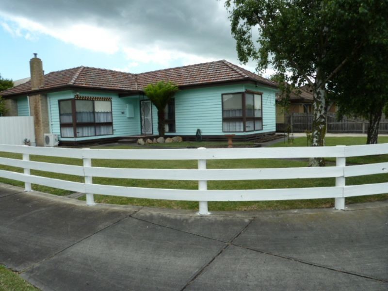 24 Brock Street, Moe VIC 3825