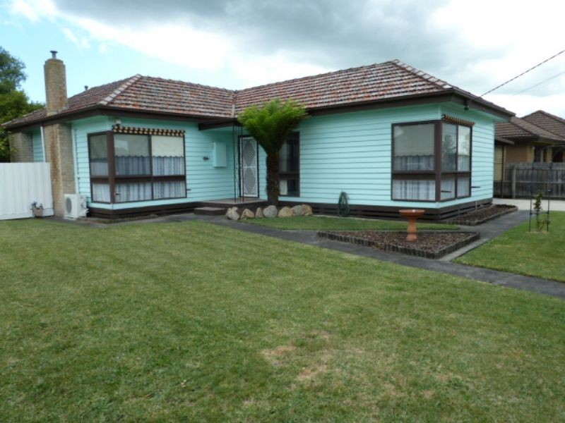 24 Brock Street, Moe VIC 3825