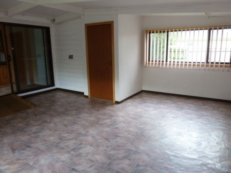 24 Brock Street, Moe VIC 3825