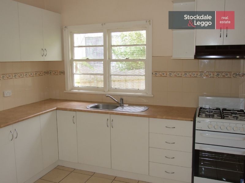 15 Charles Street, Moe VIC 3825