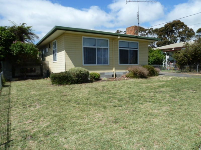 29 Bristol Street, Moe VIC 3825