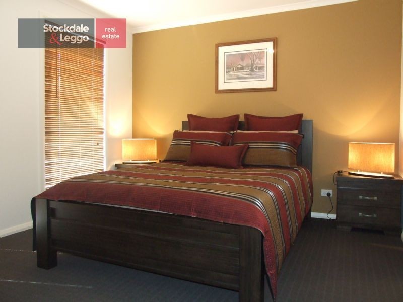 7 Crombe Court, Newborough VIC 3825