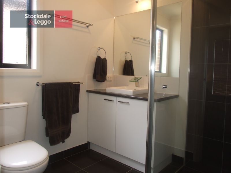 7 Crombe Court, Newborough VIC 3825