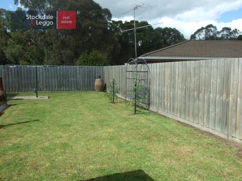 7 Crombe Court, Newborough VIC 3825
