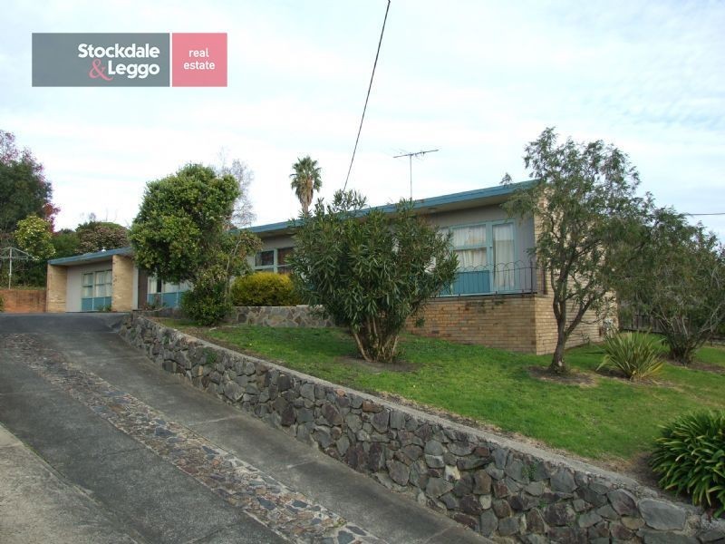 1 & 2/8 Chamberlain Road, Newborough VIC 3825