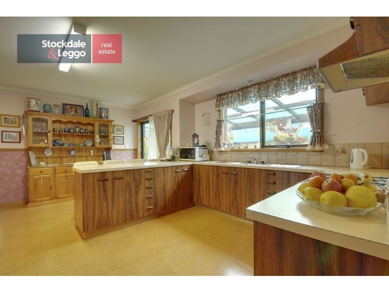 7 Scorpio Drive, Moe VIC 3825