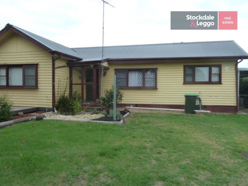 4 Coalville road, Moe VIC 3825