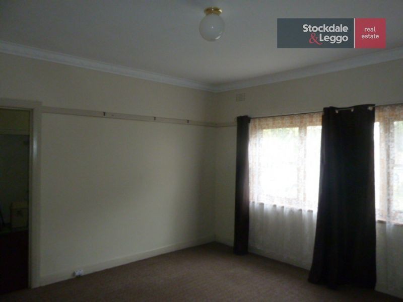 4 Coalville road, Moe VIC 3825