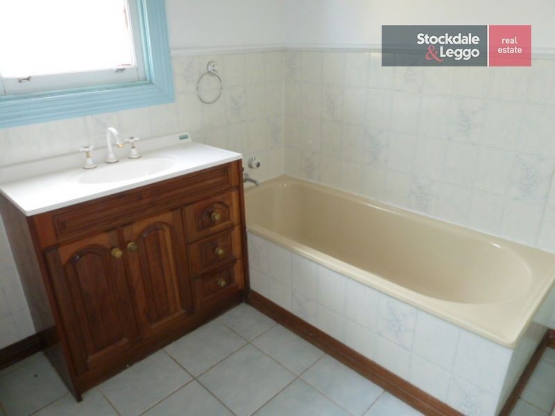 4 Coalville road, Moe VIC 3825