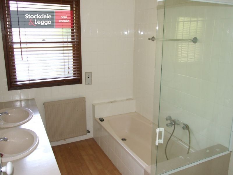 4 Alpha Court, Moe VIC 3825