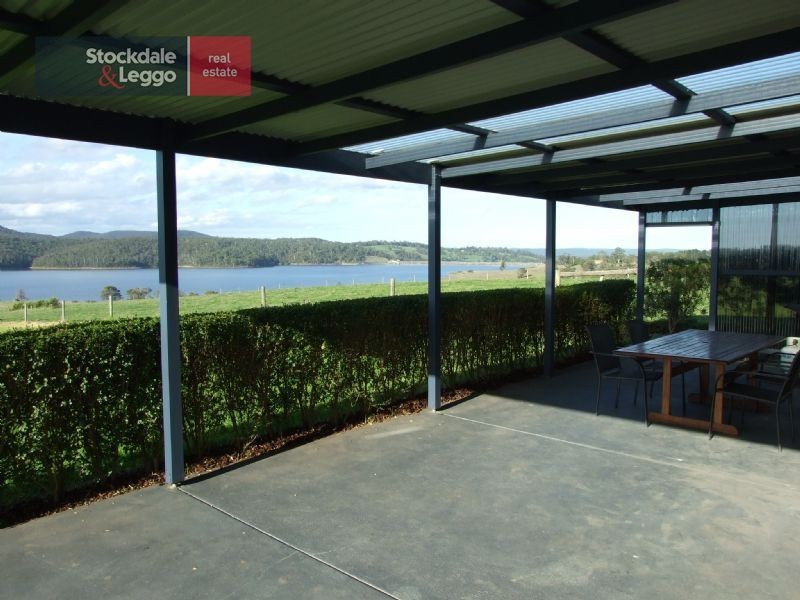 1016 Moe Willow Grove Road, Willow Grove VIC 3825
