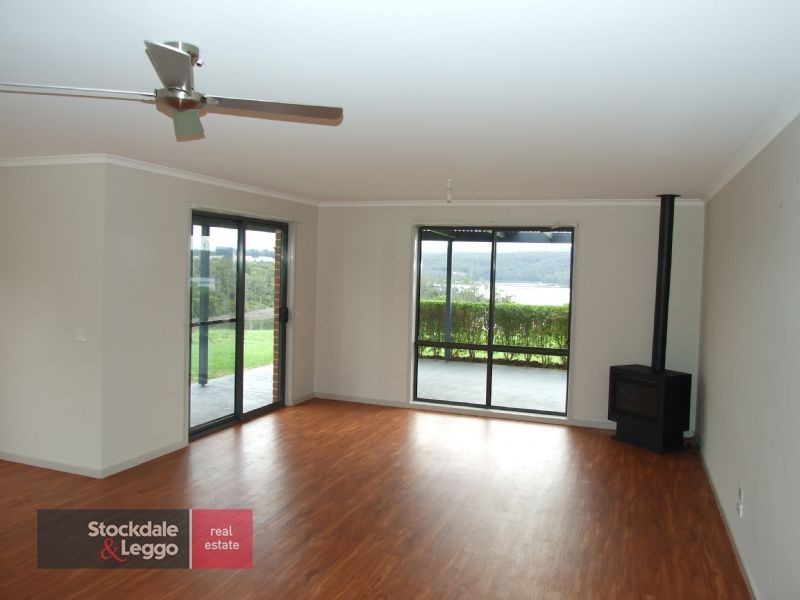 1016 Moe Willow Grove Road, Willow Grove VIC 3825