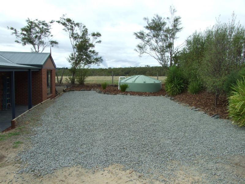 1016 Moe Willow Grove Road, Willow Grove VIC 3825