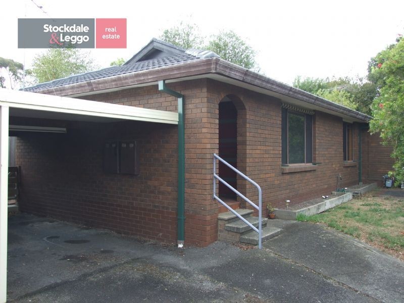 2/2 Joy Street, Newborough VIC 3825