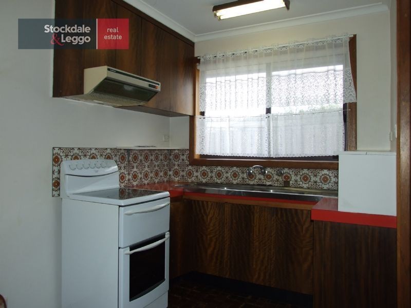 2/2 Joy Street, Newborough VIC 3825